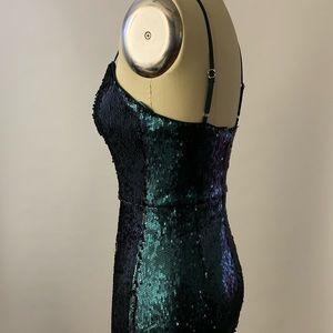 MIDI Hunter Green Sequence Dress
